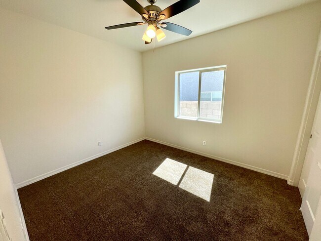 Building Photo - New 2024 Built 3 Bedroom Home with Beautif...