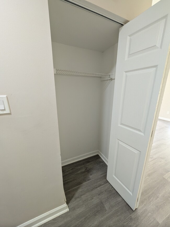 Building Photo - 120 Jenness Ln