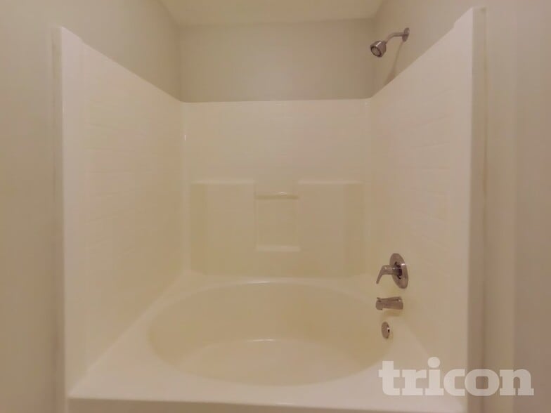 Building Photo - 1922 Kingen Dr