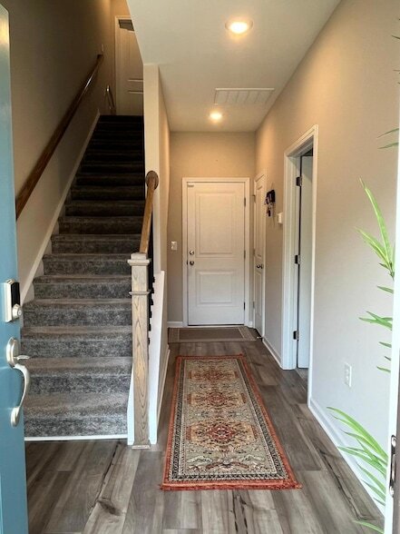 Building Photo - 757 Firebrick Dr
