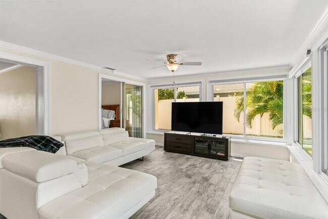 Building Photo - 11240 7th St E