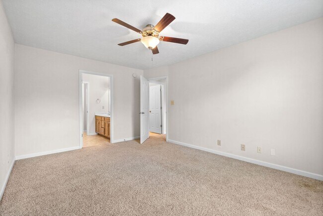 Building Photo - COMING SOON!!!    Lovely home in Wildwood West Subdivision