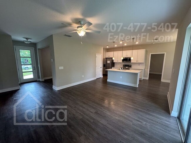 Building Photo - 4336 Las Almanos Ave