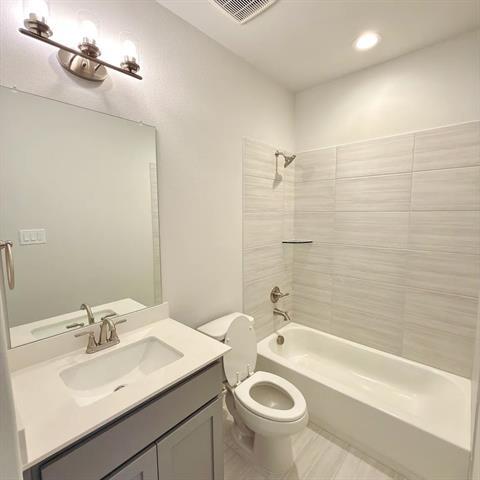 Building Photo - 2126 Rhodora Ave