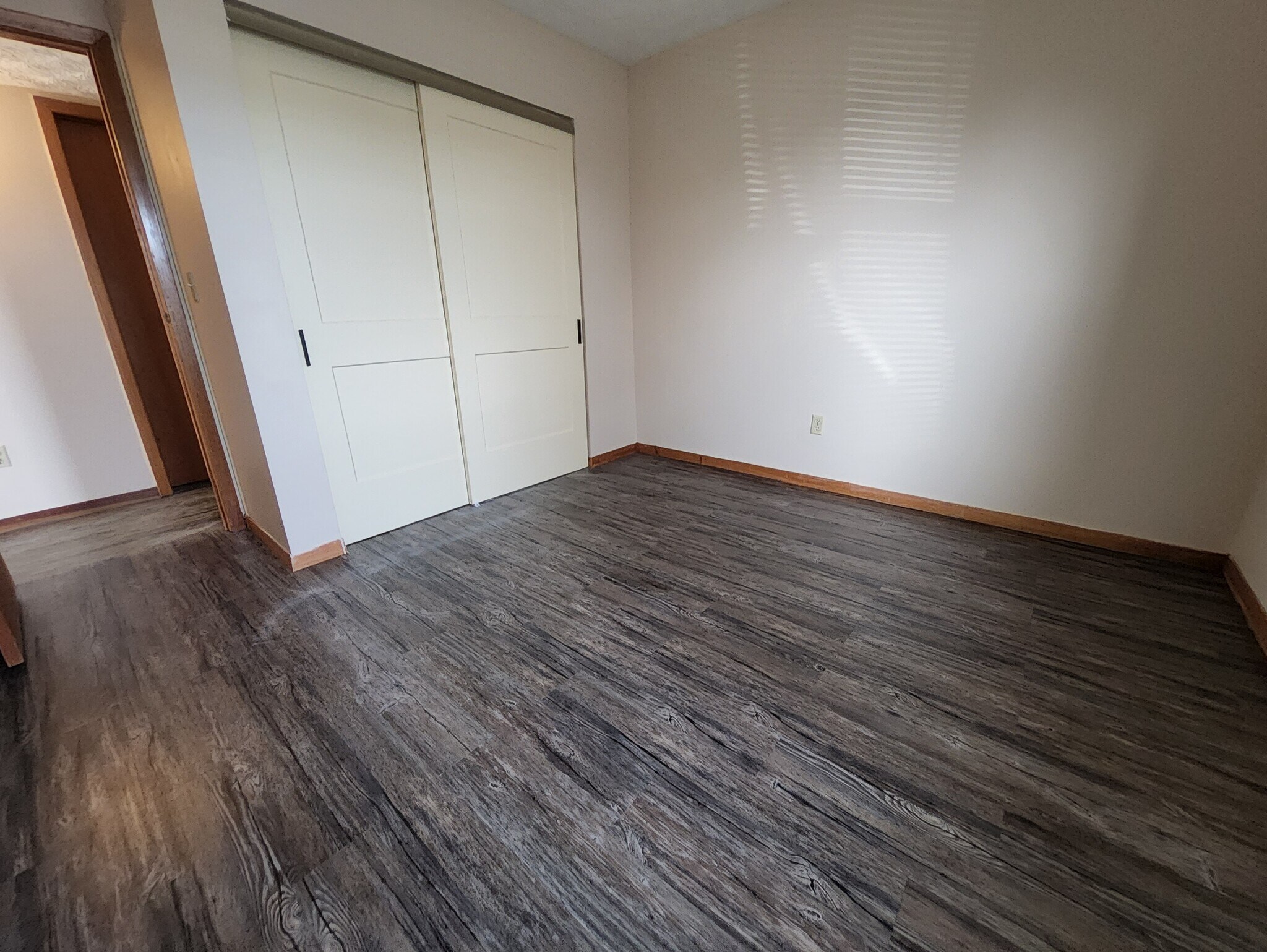 Building Photo - 220 Heritage Cir