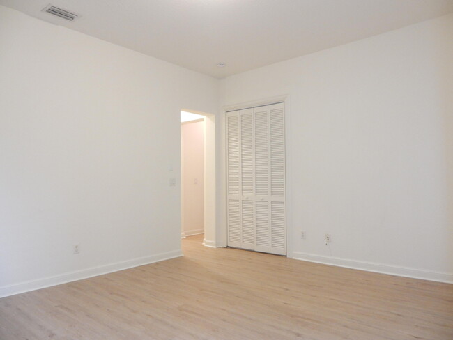 Building Photo - 669 Pacific Grove Dr