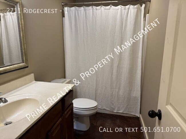 Building Photo - 2711 Ridgecrest-1