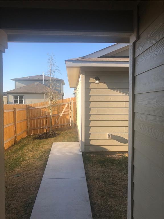 Building Photo - 2016 Arborside Dr