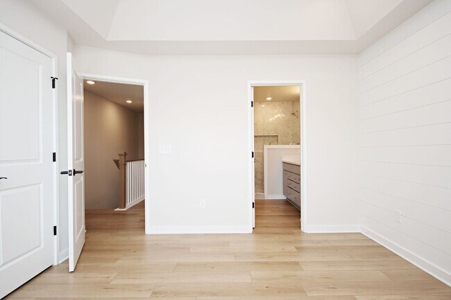 Building Photo - 6019 Bicknell St