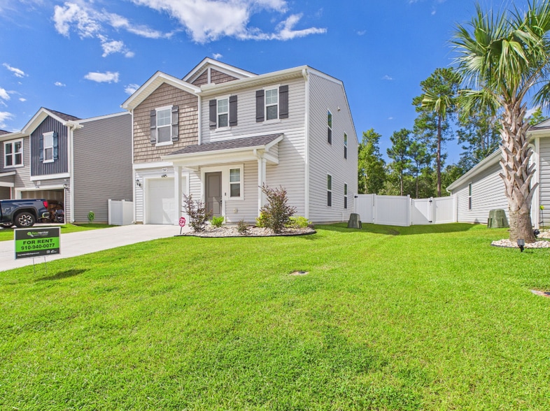Building Photo - 7047 Woodline Dr SW