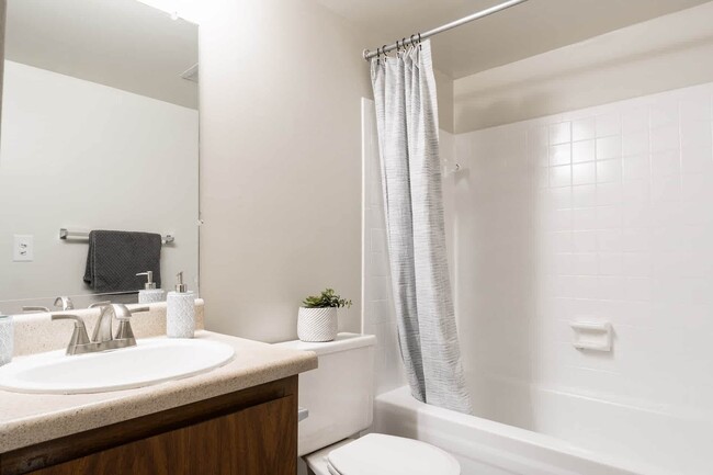 Interior Photo - Aspen Chase