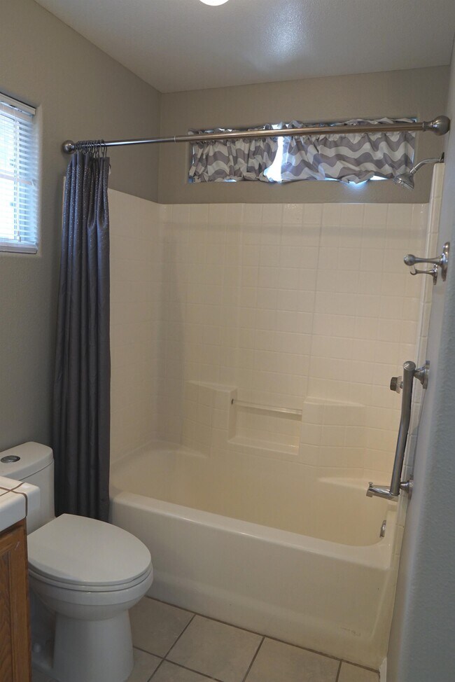 Building Photo - 51605 Avenida Ramirez