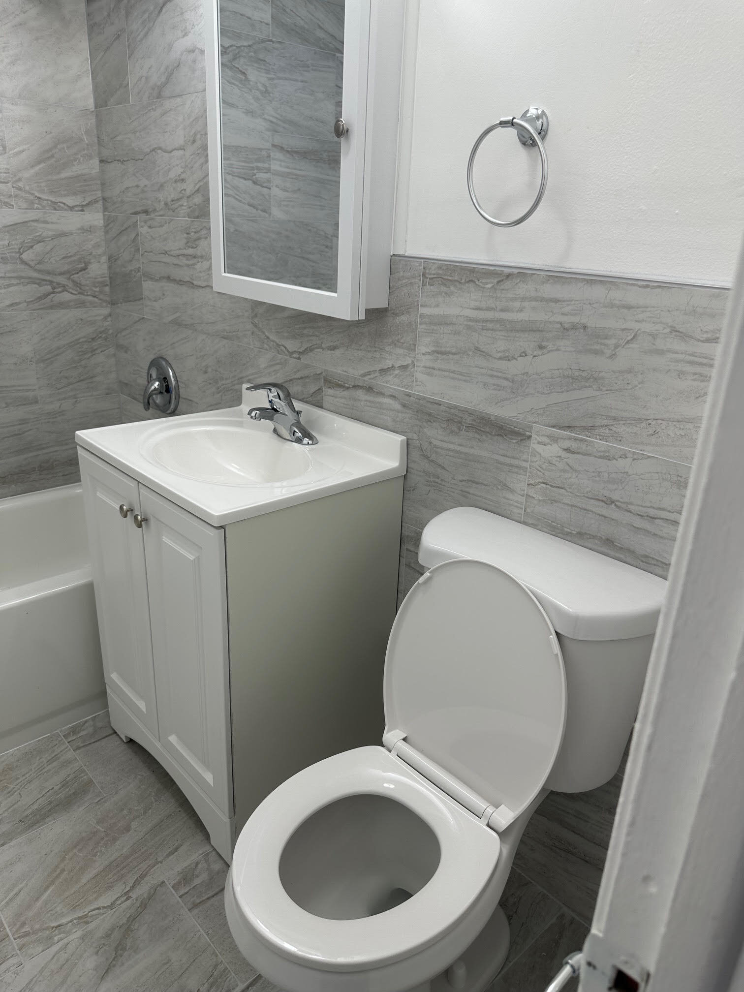 Building Photo - 1404 Carol St