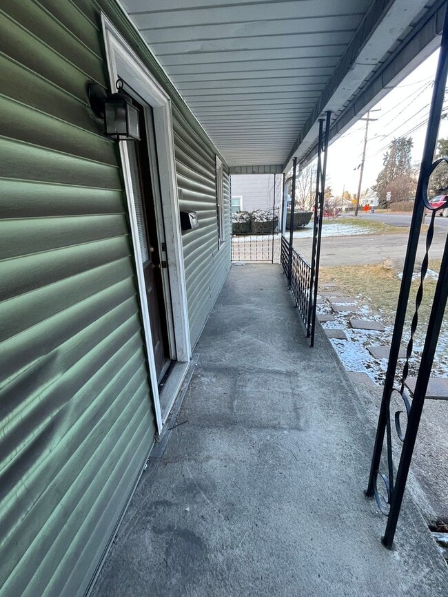 Building Photo - 736 Gino Merli Dr