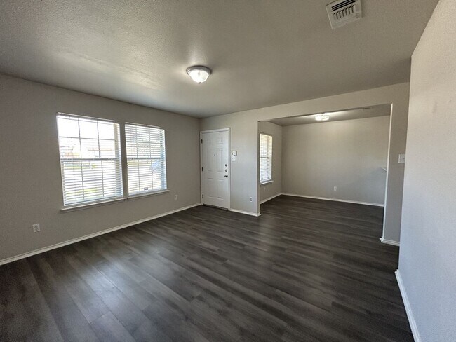 Building Photo - 8846 Old Sky Harbor Dr