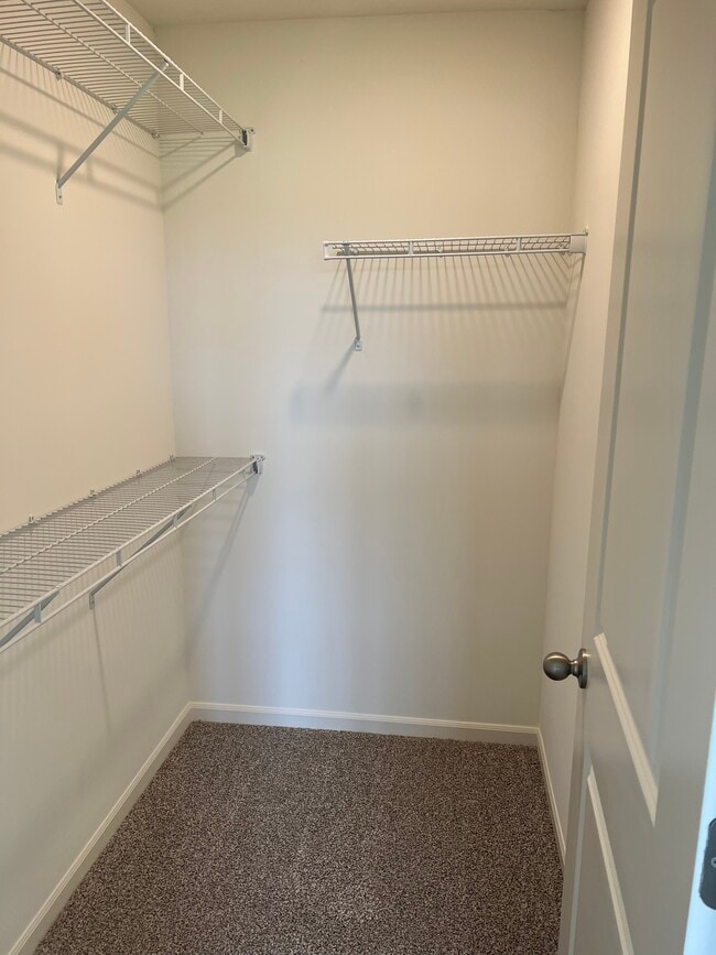 Building Photo - 3820 Bissel Dr