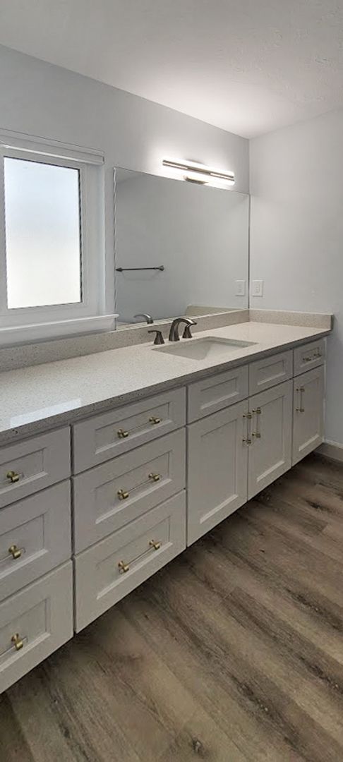 Building Photo - Venice Beach Apts Annual Condo for Rent