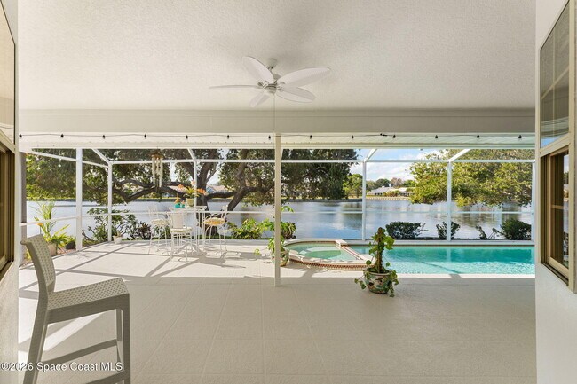 Building Photo - 662 Rossmoor Cir