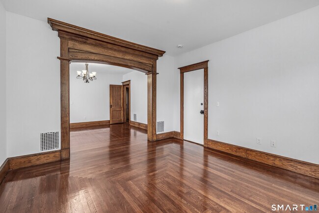 Building Photo - 66 Brownell St