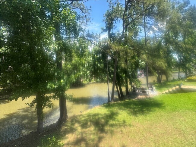 Building Photo - 18914 Hikers Trail Dr