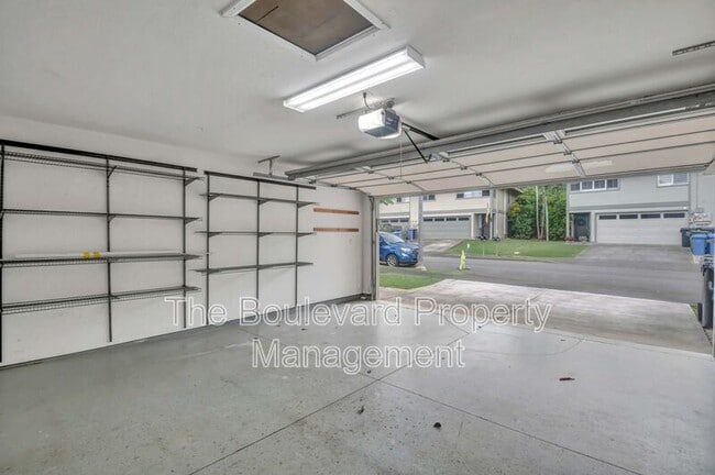 Building Photo - 157 Kahako St