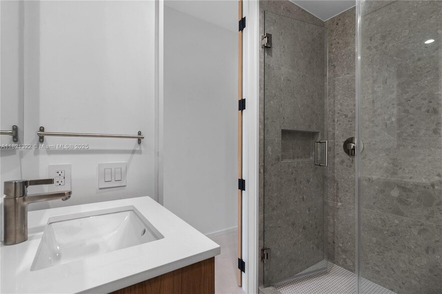 Building Photo - 4432 W Flagler St