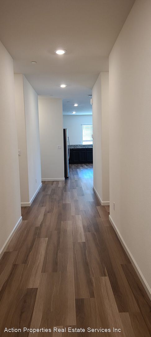 Building Photo - 4 br, 2 bath House - 7128 Driftway Loop