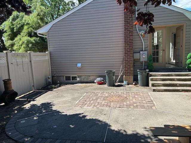 Building Photo - 1417 Hemlock Ave