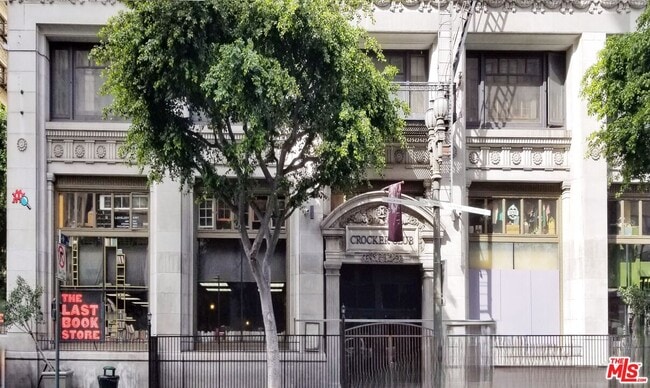 Building Photo - 460 S Spring St