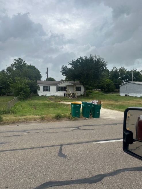 Building Photo - 1205 W Main St