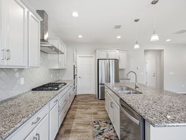 Building Photo - Spacious Two-Story Home with Open Living & Community Pool Access