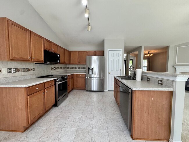 Building Photo - 5337 Thunderidge Drive