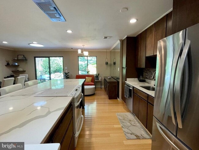 Building Photo - 11302 Gatesborough Ln