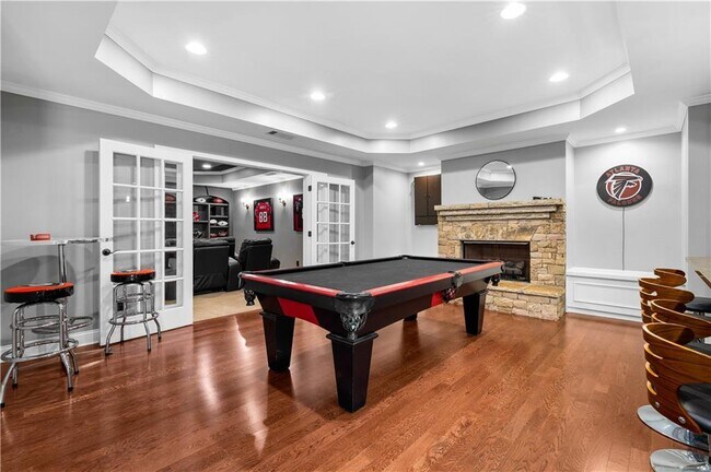 Building Photo - 3713 Lake Edge Dr