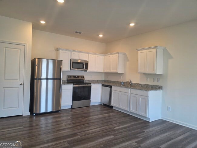 Building Photo - 43 Rydal Wy