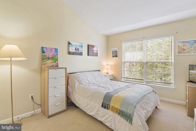 Building Photo - 29 Harbour Heights Dr