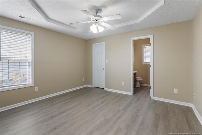 Building Photo - 1456 Middlesbrough Dr
