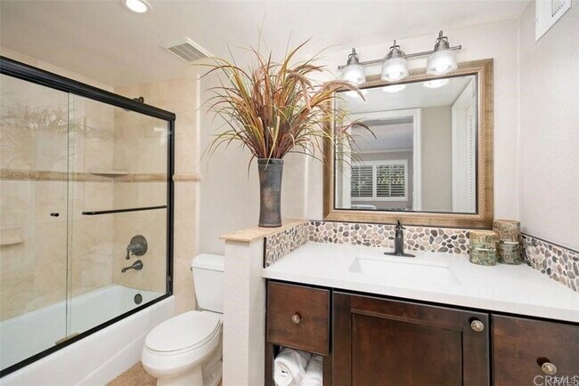 Building Photo - 280 Cliff Dr