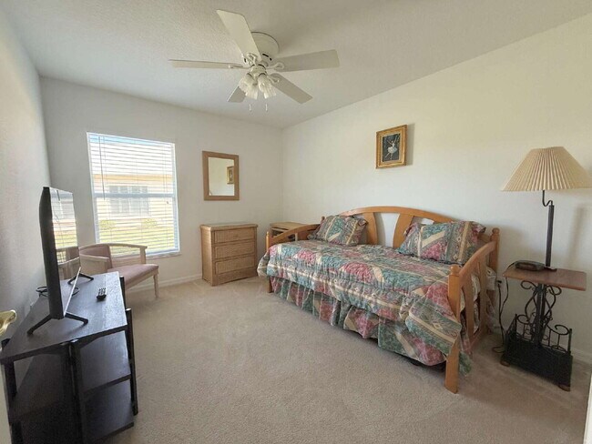 Building Photo - "Charming 3-Bed Oasis with 2 Full Baths in...