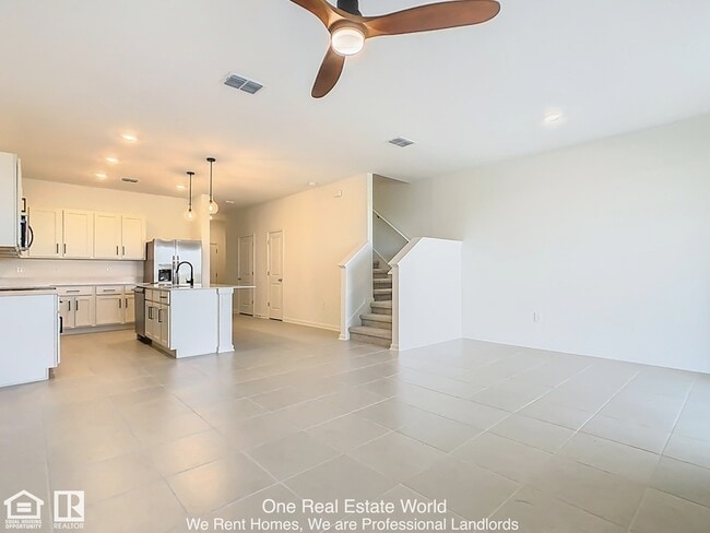 Building Photo - 2971 Maloof Dr