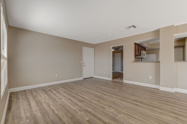 Building Photo - CHARMING 3BEDROOM CONDO IN 89156