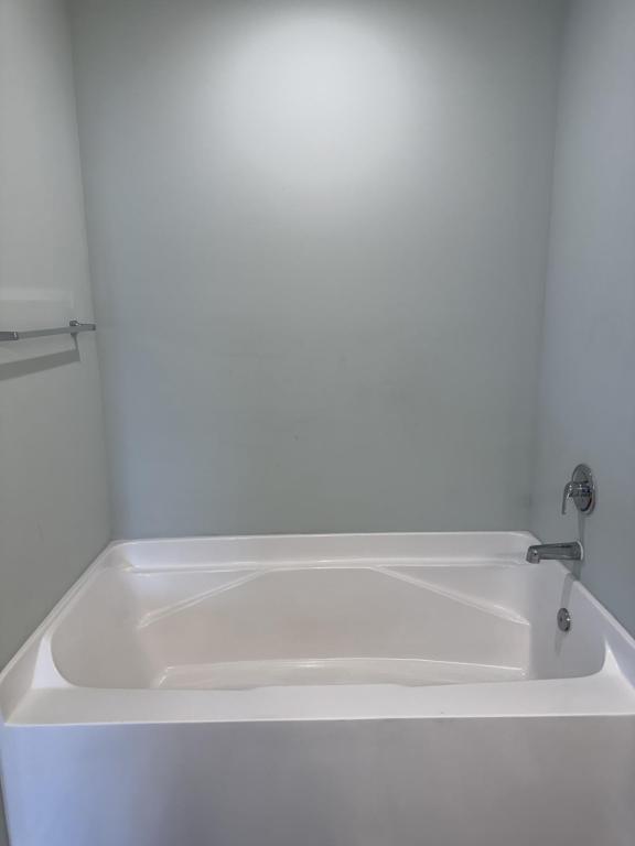 Building Photo - 462 Levanto Rd