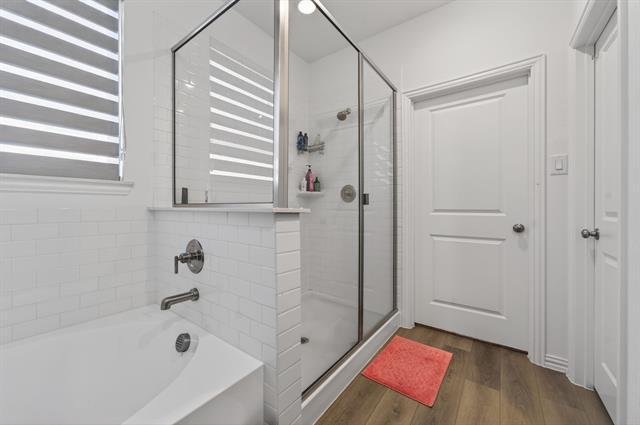 Building Photo - 2409 Lost Crk Dr