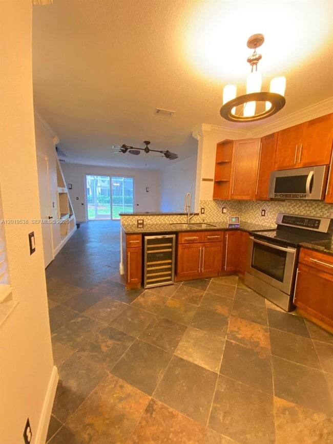 Building Photo - 2041 Pompeii Ct