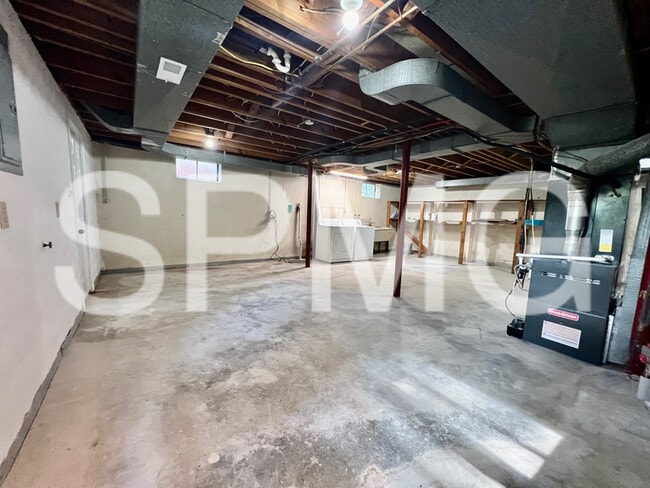 Building Photo - 1662 Barnett Rd NW