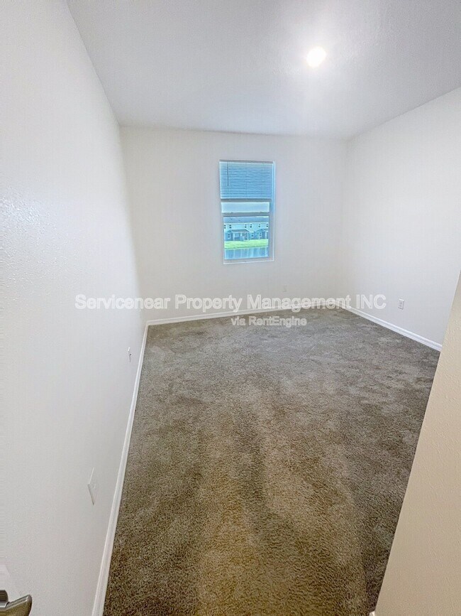 Building Photo - 11634 Woodleaf Dr
