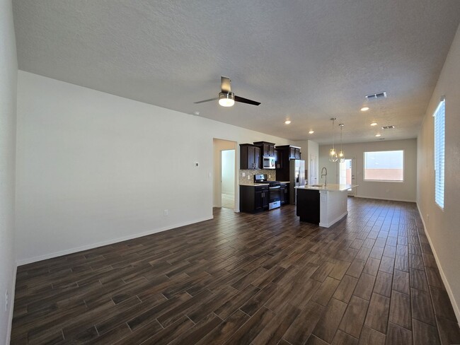 Building Photo - 4207 Via De Ventura