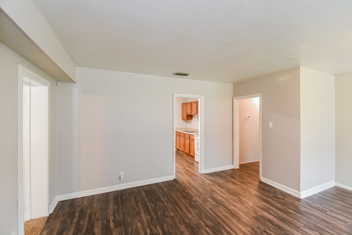 Building Photo - 2844 Myra St