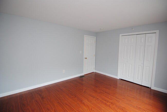 Building Photo - 75 Overlook Cir