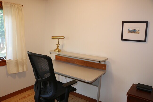 Building Photo - 104 Underwood Rd